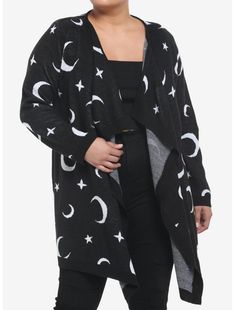 Moons & Stars Open Cardigan Plus Size Plus Size Hipster Outfits, Goth Outfits Plus Size, Hot Topic Sweaters, Plus Size Goth, Goth Outfit Ideas, Plus Size Cardigan, Cardigan Plus Size, Moons And Stars, Witchy Fashion