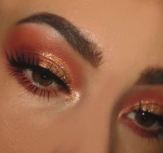 Trucco Smokey Eye, Eyeliner Hacks, Pink Eye Makeup, Bright Makeup, Smink Inspiration, Makijaż Smokey Eye, Makeup Eye Looks, Pink Eyes