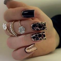 Beige Nails Design, Animal Nail Designs, Trends Nails, Black Nails With Glitter, Leopard Print Nails, Beauty Nails Design, Work Nails, Glamorous Nails, Trendy Nail Design