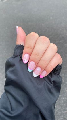 Short Acrylic Nails Designs Spring, Spider Gwen Nails, Gwen Nails, Nail Designs For Teens, Fun Summer Nail Designs, Trendy Short Nail Designs, Spiderman Gwen, Nails Short Acrylic, Marvel Nails