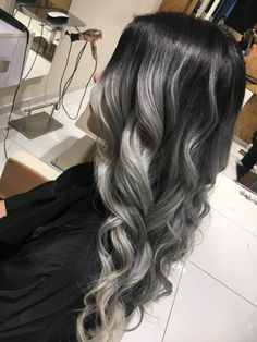 Black Hair With Platinum Lowlights, Platinum Silver Hair Highlights On Black Hair, Black And Silver Ombre Hair, Silver Hair Highlights On Black Hair, Black Hair With Platinum Highlights, Black Hair With White Highlights, Icy Blonde Highlights On Dark Hair, Black And Gray Hair