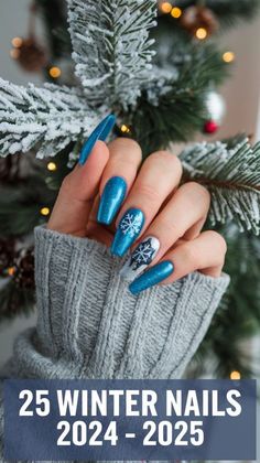 Blue And Silver Nails, Oval Shaped Nails, Chic Manicure, Dark Blue Nails, Chic Nail Art, Silver Tips, Weak Nails