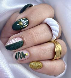 Christmas Nail Ideas Short Nails, Nails 2025, Uñas Ideas, Sunflower Nails, Nails Pretty, Dip Nails, Christmas Gel Nails, Uñas Acrilicas, Short Nail Designs