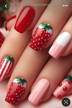 Strawberry Nails Designs Summer, Nail Strawberry Designs, Nail Ideas Strawberry, Summer Nail Art 2024, Cute Strawberry Nail Designs, Gel Nail Designs Strawberry, Strawberry Nail Art, Fruit Nail Art, Kutek Disney