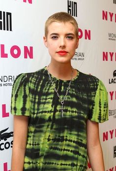 Super Short Pixie, Agyness Deyn, Waist Length Hair, Buzz Cuts, Shave Her Head, Shave My Head, Pixie Styles, Funky Hairstyles