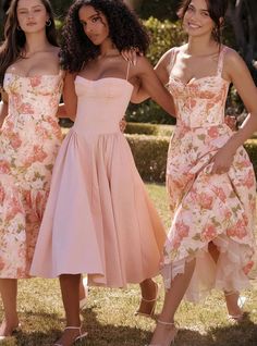 Floral Fit, Mid Length Dresses, Floral Sleeveless, 50's Dress, Sleeveless Maxi Dress, Design Floral, Prom Gown, Floral Printed, Outfits For Teens