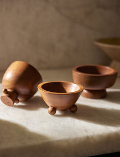 Set of three mini wooden bowls Dipping Bowls, Outdoor Candles, Mini Bowls, Kitchen Shop, Outdoor Dining Furniture