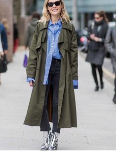 Weekend Edition #21 Khaki Coat Outfit, Green Outfits For Women, Trenchcoat Style, Olive Coat