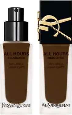 VAD ÄR DET?Detta är den nya All Hours Foundation från Yves Saint Laurent! Perfektion du kan Stolar hela dagen, hela natten, ALLTID. En uppgraderad produkt som ger 24 timmar* full täckning och en viktlös och andningsbar känsla. Upplev en ultrasensuell känsla av Hud mot Hud med jämn täckning som om du hade perfekt, bar Hud. Den nya formulan är berikad med hyaluronsyra. Den återfuktar huden hela dagen och tar till och med hand om den efter att du tagit bort den. RESULTATDokumenterad: Huden känns mjukare, lenare och återfuktad på bara två veckor*. För renovering av ALL HOURS har YSL utvecklat vår första Skin-Fusing-teknik som efterliknar hudens sammansättning för en total produkt och hud. För att uppnå trippelt motstånd: Gnuggar inte av sig, är vattentät och svettbeständig. Teet förblir perfek Skin Care Benefits, Matte Foundation, Broad Spectrum Sunscreen, Foundation Brush, Makeup Sponge, Makeup Foundation, Liquid Foundation, Fragrance Free Products, Hyaluronic Acid