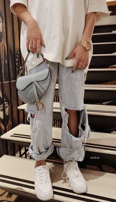 Preppy Chic Outfits, Streetwear Fashion Women, Style Blog, Cute Casual Outfits, Ripped Jeans