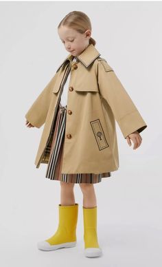 Kid Anatomy Reference, Child Reference Poses, Wes Anderson Inspired Outfits, Kid Reference, Cool Kids Clothes, People Poses, Body Reference Poses