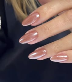 Clean Nail Acrylics, Pearl Shine Nails, Feminine Nails Classy Almond, Nails Olive Skin Tone, Sns Dipping Powder Nails Summer 2023, Coral Pearl Nails, Peach Pearl Nails, Peachy Chrome Nails, Old Money Nails Ideas Almond