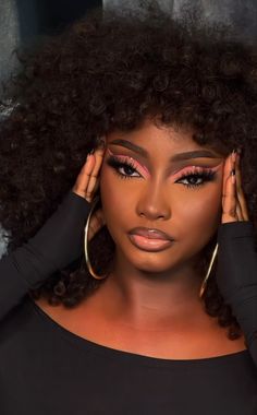 Professional Makeup Inspiration, Dark Skin Makeup Ideas, Eye Makeup For Black Skin, Makeup Inspo Black Women, Eye Makeup Dark Skin, Makeup Tips For Acne, Soft Makeup Looks Black Women, Soft Eyeshadow Looks, Dark Skin Makeup Looks