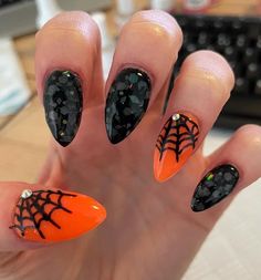 Cartoon Nails, Simple Fall Nails, 2024 Nails, Holiday Nail Designs, October Nails, Holiday Nail, Painted Nails, Inspired Nails