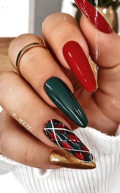 Plaid Nails, Christmas Gel Nails, Her Nails, Christmas Nails Acrylic, Nail Swag, Festival Nails, Nailed It, Xmas Nails, Christmas Nail Designs