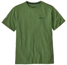 Fit & Design Made with recycled fabrics Unisex Fit 100% recycled garment Patagonia’s lowest carbon footprint T-shirt Additional Details Fair Trade Certified™ sewn Patagonia Shirts, Recycled T Shirts, Tshirt Crafts, Recycled Bottles, Tee Outfit, Carbon Footprint, Athletic Outfits, Outdoor Apparel, Recycled Fabric