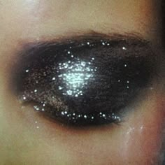 ~ kesha makeup aesthetic Matte Make Up, Stile Kylie Jenner, Disco Queen, Under Your Spell, Mazzy Star, Smink Inspiration, Make Up Inspo, Nikki Sixx