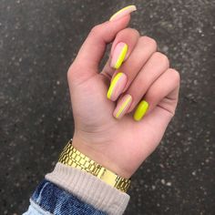 Yellow Nail, Summer Acrylic Nails, Neon Nails, Yellow Nails, Fire Nails, Coffin Nails Designs, Pretty Acrylic Nails, Dope Nails