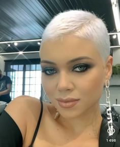 Silver Buzz Cut Women, Short Haircut For Round Faces, Very Short Pixie Haircut, Very Short Pixie, Haircut For Round Faces, Short Relaxed Hairstyles, Super Short Haircuts