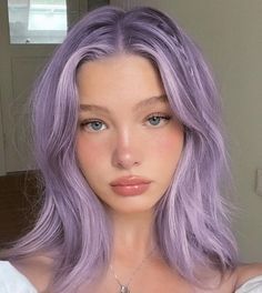 Lavender Hair Color Ideas, Pastel Purple Hair, Lavender Hair Colors, Peekaboo Hair, Colourful Hair, Hairstyles For Girls, Hair Color Pastel