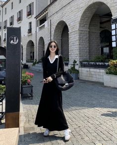 Polo Dress Women, Ootd Korean, Outfit Korean Style, Female Dress, Dress Women Elegant, Modest Style, Muslimah Fashion Outfits, Classy Work Outfits