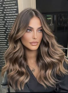 Kim Kardashian Brunette Hair, Cold Highlights Brown Hair, Blonde Balayage Olive Skin, Light Brown Hair On Pale Skin, Light Brown Hair For Olive Skin Tone, Olive Skin Blonde Hair Brown Eyes Highlights, Olive Skin Balayage Hair, Brooke Schofield Hair, Balayage For Olive Skin Tone