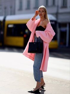 Leonie Hanne, Stylish Fall Outfits, Casual Outfit Inspiration, Fashionista Clothes, Classy Casual, Influencers Fashion, Slingbacks, Looks Chic, Winter Looks