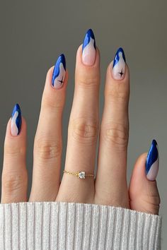 Trendy Nails 2024 Blue Christmas Nails, Nails Yellow, Blue Nail, Xmas Nails, Prom Nails, Cute Acrylic Nails, Holiday Nails, Blue Nails