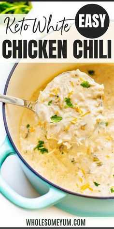 Keto White Chicken Chili Recipe Low Carb Chicken Chili, Keto White Chicken Chili, White Chicken Chili Recipe, Low Carb Soup Recipes, Breakfast Low Carb, White Chili Chicken Recipe, Boiled Egg Diet Plan, Chicken Chili Recipe, Low Carb Soup