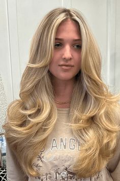 blowout hairstyles, voluminous hair, effortless glam Blowout For Wedding, Bouncy Blonde Blowout, Wedding Hair Blowout, Wedding Blowout, Bridal Blowout, Soft Blowout, Styling Thick Hair, Blowout Volume