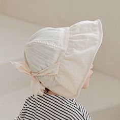 [ STYLE ] : Keep your little one stylish & protected with wide brim cotton baby floppy bonnet. High quality, trustworthy materials crafted with extra care for your babies. Simple but sophisticated designs & details, available in a variety of sizes with fresh colors for growing babies.[ DESIGN ] : This ultra breathable toddler cotton hat with chin ties keep the hat on your baby’s head and wide foldable sun brim protects their sensitive skin. Mix and match our fun & lovely sun hats / bonnets / sca Apricot Beige, Fleece Hats, Bonnet Pattern, Victorian Hats, Baby Sun Hat, Fleece Scarf, Toddler Girl Style, Toddler Hat, Cotton Hat