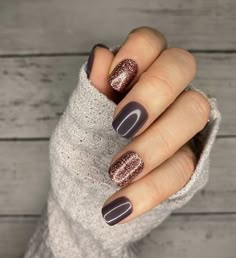 Fall Dip Nail Inspiration, Thanksgiving Nails Dipped, Fall Nail Dip Designs, November Nail Colors 2023, Fall Crome Nails, Thanksgiving Nails Dip, Thanksgiving Nail Designs Fall Simple, Thanksgiving Nail Ideas Simple, November Dip Nails