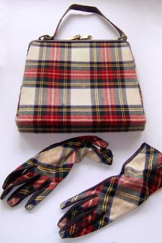 Tartan Tartan Fashion, Plaid Purse, Plaid Shirts, Vintage Purses, Vintage Plaid, Moda Vintage, Mode Vintage, Mode Inspiration, Arm Candy