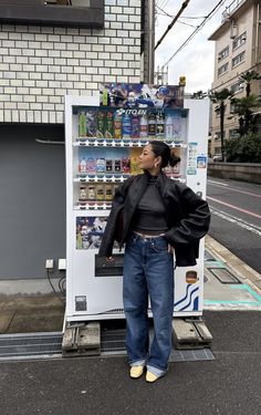 Korea Fits Spring, Japan Outfits Spring 2026, Tokyo Outfits Women, Japan Clothes Outfits, Japan Outfit Women, Japan In Fall Outfit, Japan Outfits Women, Tokyo Winter Outfits, Street Wear Japan