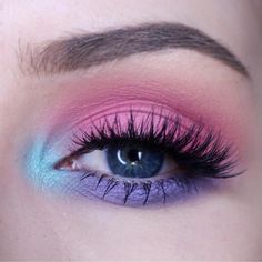 60+ Stunning Eyes Makeup Ideas For Fall And Winter 80s Eye Makeup, Machiaj Smokey Eyes, Alat Makeup, 80s Makeup, Purple Eye Makeup, Easter Makeup, Unicorn Makeup, Smink Inspiration