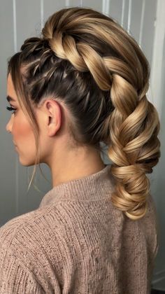 Effortless Aesthetic updo hairstyles braids for Aesthetic updo hairstyles braids with accent brai... Hair Updo Braid, Bride Hair Updo, Braid Aesthetic, Fishtail Braid Updo, Braided Space Buns, Bride Hairstyles Updo