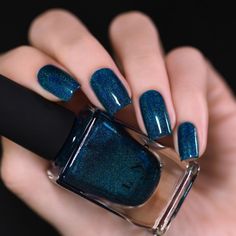 Isabella Ilnp Nail Polish, Holographic Nail Polish, Blue Nail Polish, Beauty Tricks, Short Nail Designs, Holographic Nails, Petrol Blue