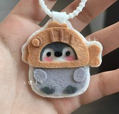 Cute Arts And Crafts With Paper, Aesthetic Felt Crafts, Cute Felt Plushies, Flanel Craft Handmade, Cute Christmas Diy Gifts, Diy Kpop Crafts, Cute Felt Crafts, Felt Aesthetic