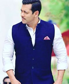 Prem Ratan Dhan Payo, Mens Indian Wear, Wedding Outfits For Groom, Indian Actors, Latest Dresses, Nehru Jackets, Salman Khan, Wallpapers Backgrounds, Wedding Outfits