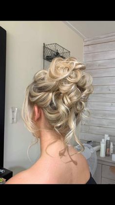 Hairstyles Gorgeous Long Prom Hairstyle #wedding #hair #style #ideas Hoco Hair Updo, River Hairstyles, Semi Hairstyles, Semi Formal Hairstyles, Grad Hair, Prom Hairstyle, Debutante Ball, Formal Hair