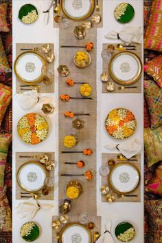 #AtithiDevoBhava #GoodEarthFestive #Festive2022 #Celebrations #IndianFestivities #FestiveSeason #FestiveFeast #GoodEarthDining #Dinnerware #DecorAccents #FestiveDecor Dining Table Decor Indian Home, Indian Dining Room Decor, Atithi Devo Bhava, Dining Table Decor Everyday, Royal Feast, Pretty Dorm Room, Cozy Porch