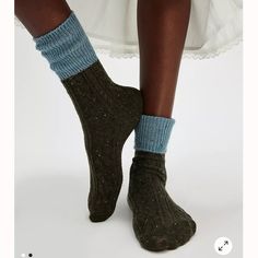 Free People Sock Bundle Color Block Cable Ankle Socks 1 Evergreen Blue 1 Toasted Red Retail $16 Each Size: All Socks Drawing, Striped Tube Socks, Bulky Knit, Tall Socks, Ruffled Socks, Tie Dye Socks, Slouch Socks, Sheer Socks, Free People Accessories