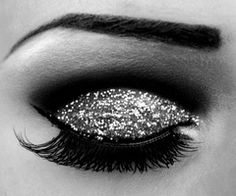 i want to do this. New Years Makeup? Extreme Make-up, Metallic Makeup, New Years Eve Makeup, Facepaint