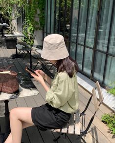 Short Girl Outfits, Korean Summer Outfits, Beige Outfit, Summer Beach Outfit, Beautiful Figure, Cool Instagram Pictures, Swag Style, Indie Kids, 인물 사진