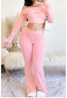 Casual plus size stretch off-shoulder cropped top flared loose pants set Street Style Outfits Casual, Jumpsuit Pink, Womens Jumpsuits, Chill Fits, Party Pants, Kawaii Stuff, Pink Set, Plus Size Outerwear, Crop Top Outfits