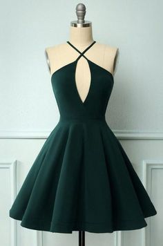 Dark Green Homecoming Dresses, Halter Homecoming Dress, Custom Made Prom Dress, Short Graduation Dresses, Green Homecoming Dresses, Cocktail Gowns, Short Prom Dress, Homecoming Dresses Short, Prom Dresses Short