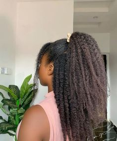 @bossgirl_life || follow for daily inspiration ♡︎ #foryoupage  #explorepage  #womensfashion #naturalhaircare #naturalhairtips #naturalhairjourney #4chairstyles #4chaircare #4chairgrowth #type4hair Long 4c Hair, Natural 4c Hair, Beauty Texture, Hair Motivation, Hair Half Up Half Down, Hair Goal, 1st House, Afro Wig, Beautiful Black Hair