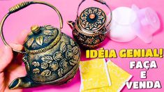 a hand holding a teapot next to other items on a pink background with the words idea general faca e venda