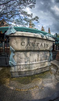 the entrance to captain's cove is shown in this time lapse photo from an angle