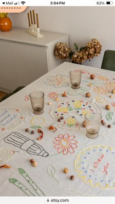 Craft Paper Tablecloth, Diy Table Cloth, Natural Linen Tablecloth, Paper Tablecloth, Linen Table Cloth, Embroidery Stitches Tutorial, Diy Table, Linen Tablecloth